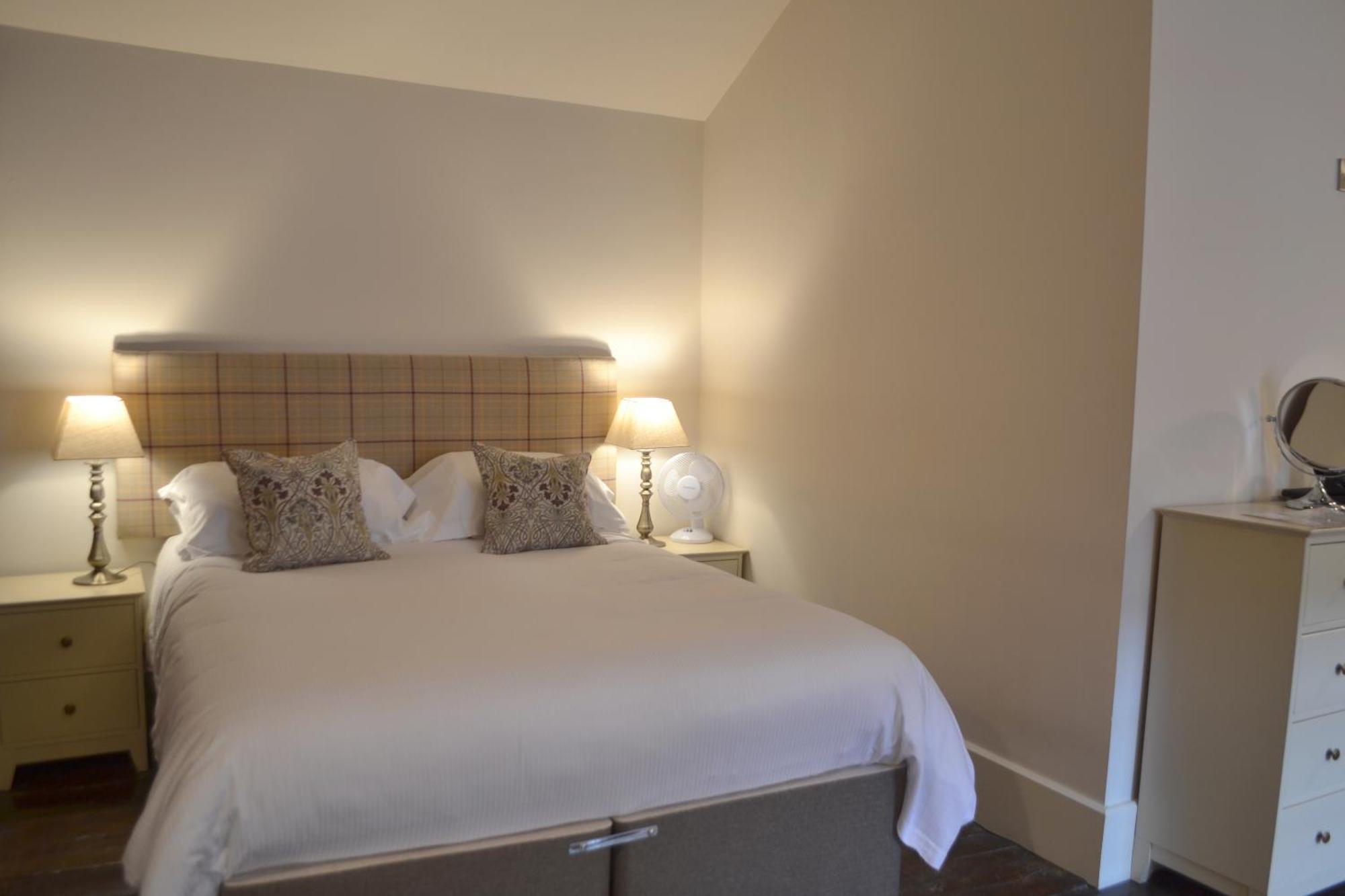 The Nags Head Hotel Montgomery Buitenkant foto