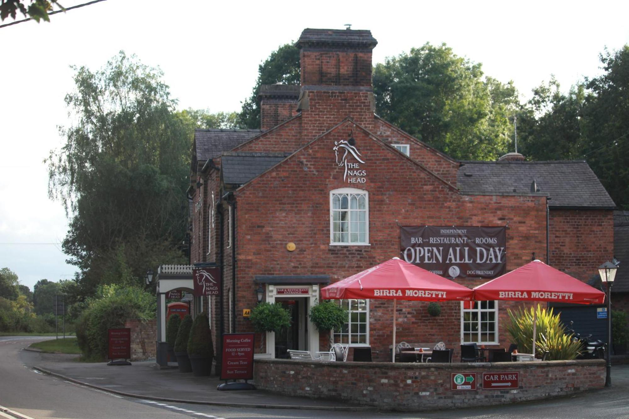 The Nags Head Hotel Montgomery Buitenkant foto