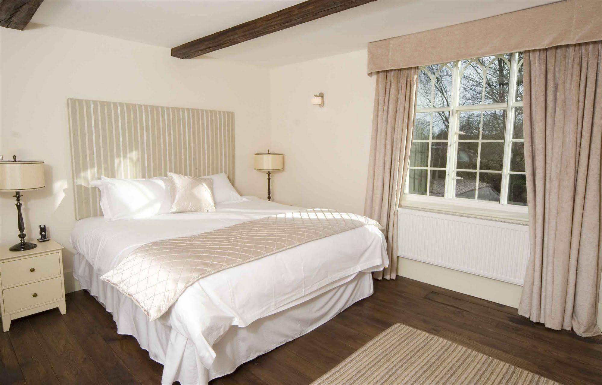 The Nags Head Hotel Montgomery Buitenkant foto